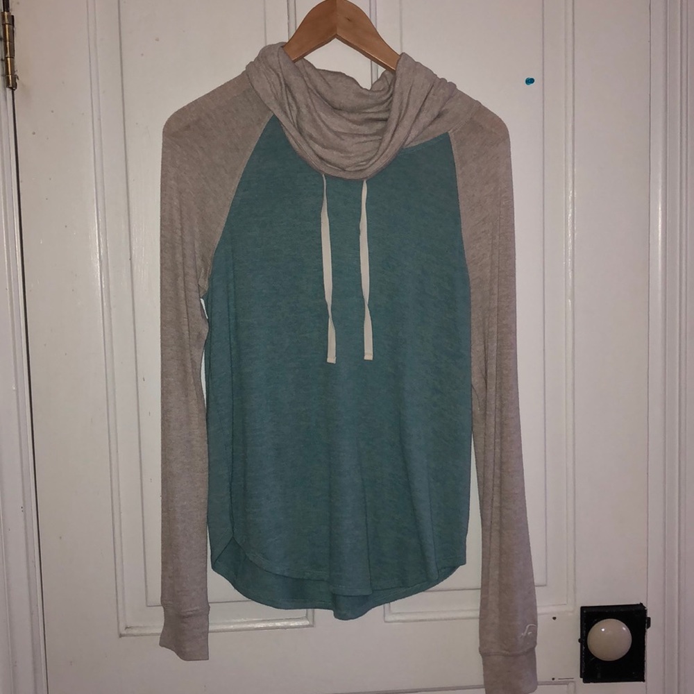 Hollister light sweatshirt